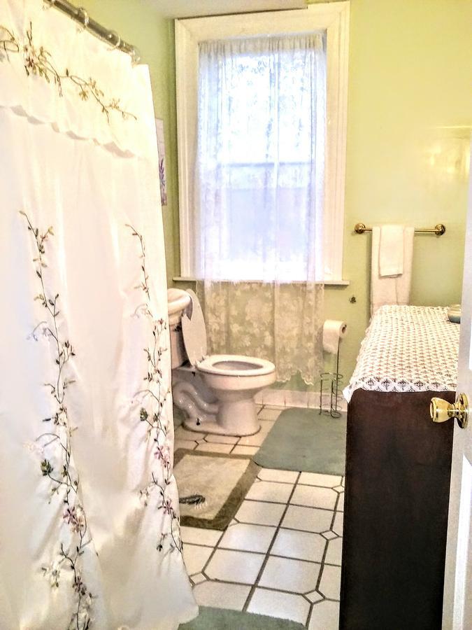 Six Acres Bed And Breakfast Cincinnati Exterior foto